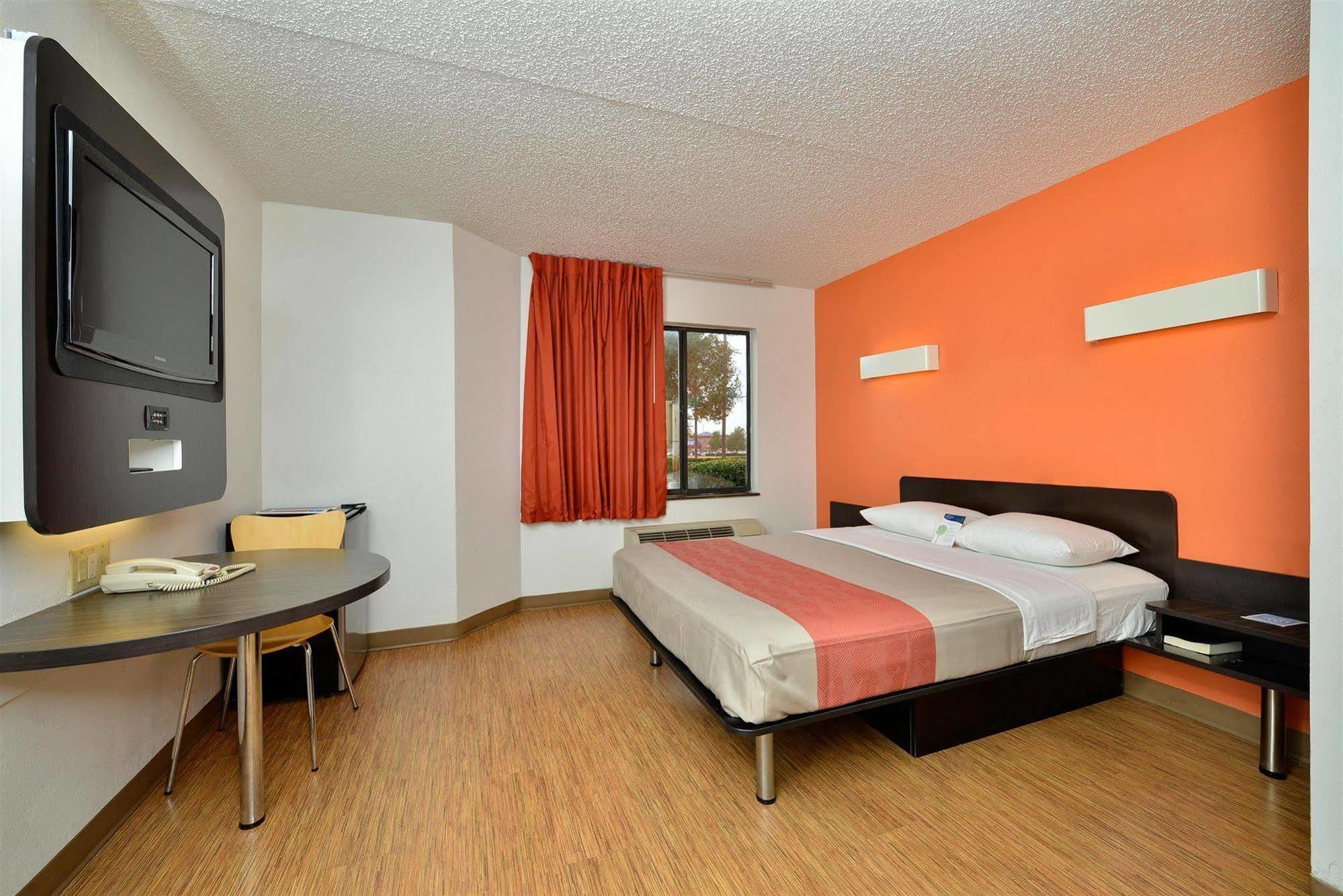 Motel 6-Plano, Tx - West - Frisco エクステリア 写真