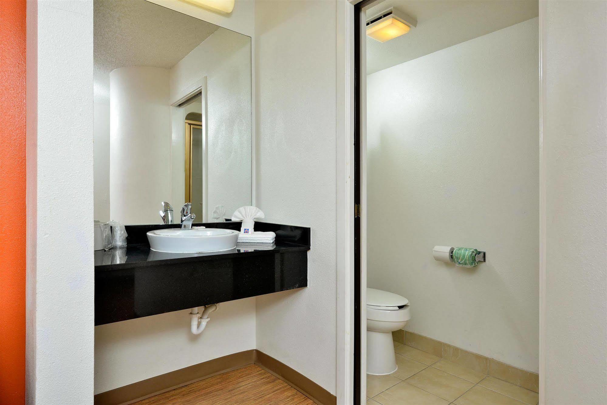 Motel 6-Plano, Tx - West - Frisco エクステリア 写真