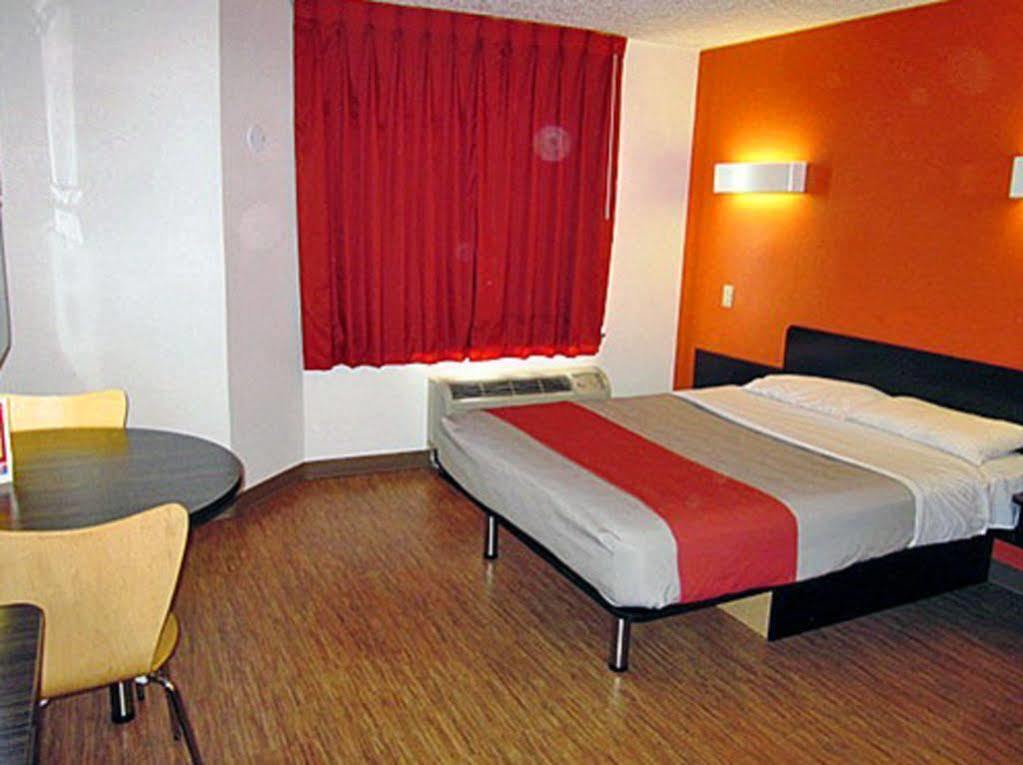 Motel 6-Plano, Tx - West - Frisco エクステリア 写真
